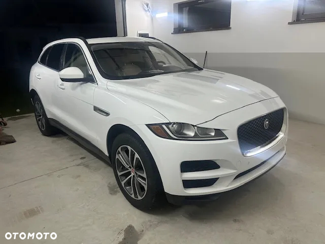 Jaguar F-Pace - 3