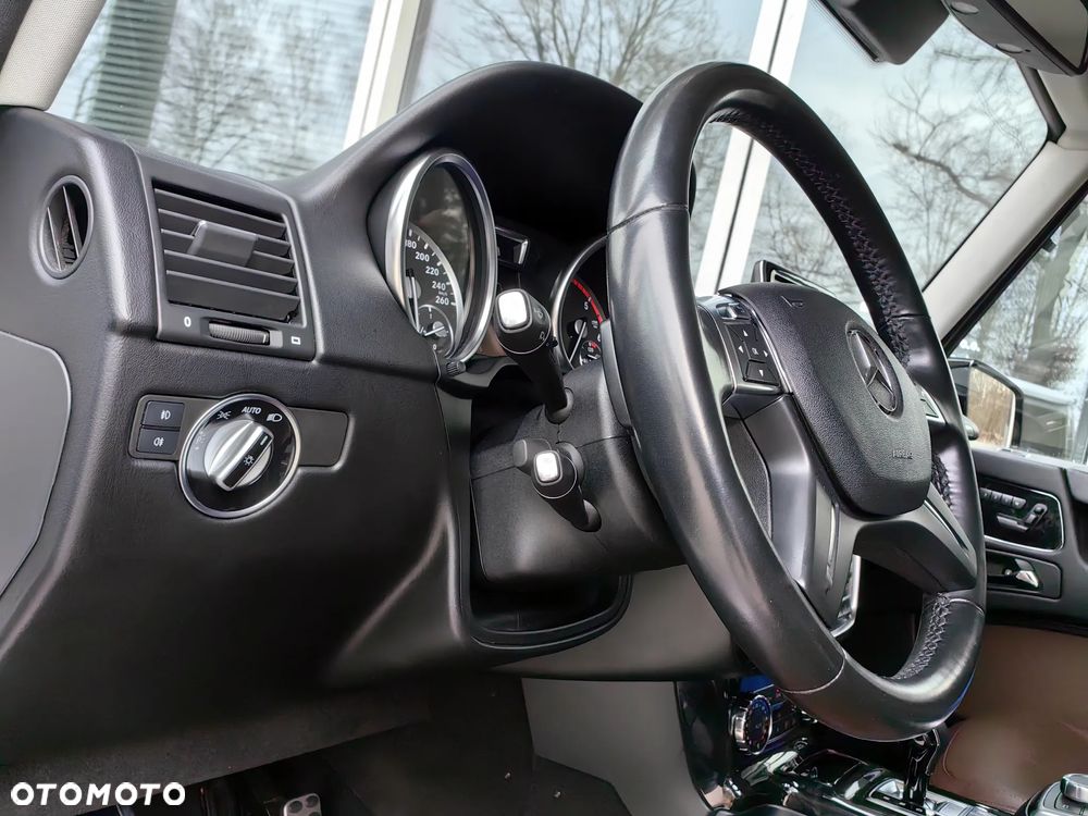 Mercedes-Benz Klasa G 350 BlueTec L - 16