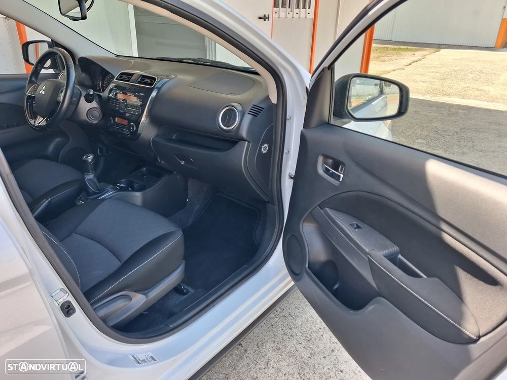 Mitsubishi Space Star 1.2 Intense - 21