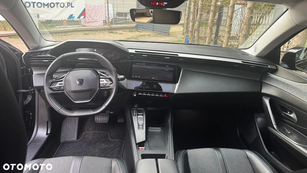 Peugeot 308 BlueHDi 130 EAT8 Allure - 23