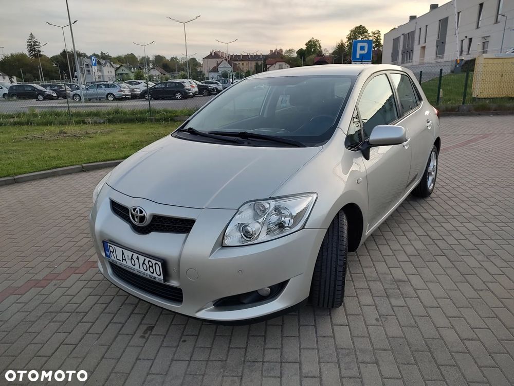 Toyota Auris 1.6 VVT-i Premium MM - 2