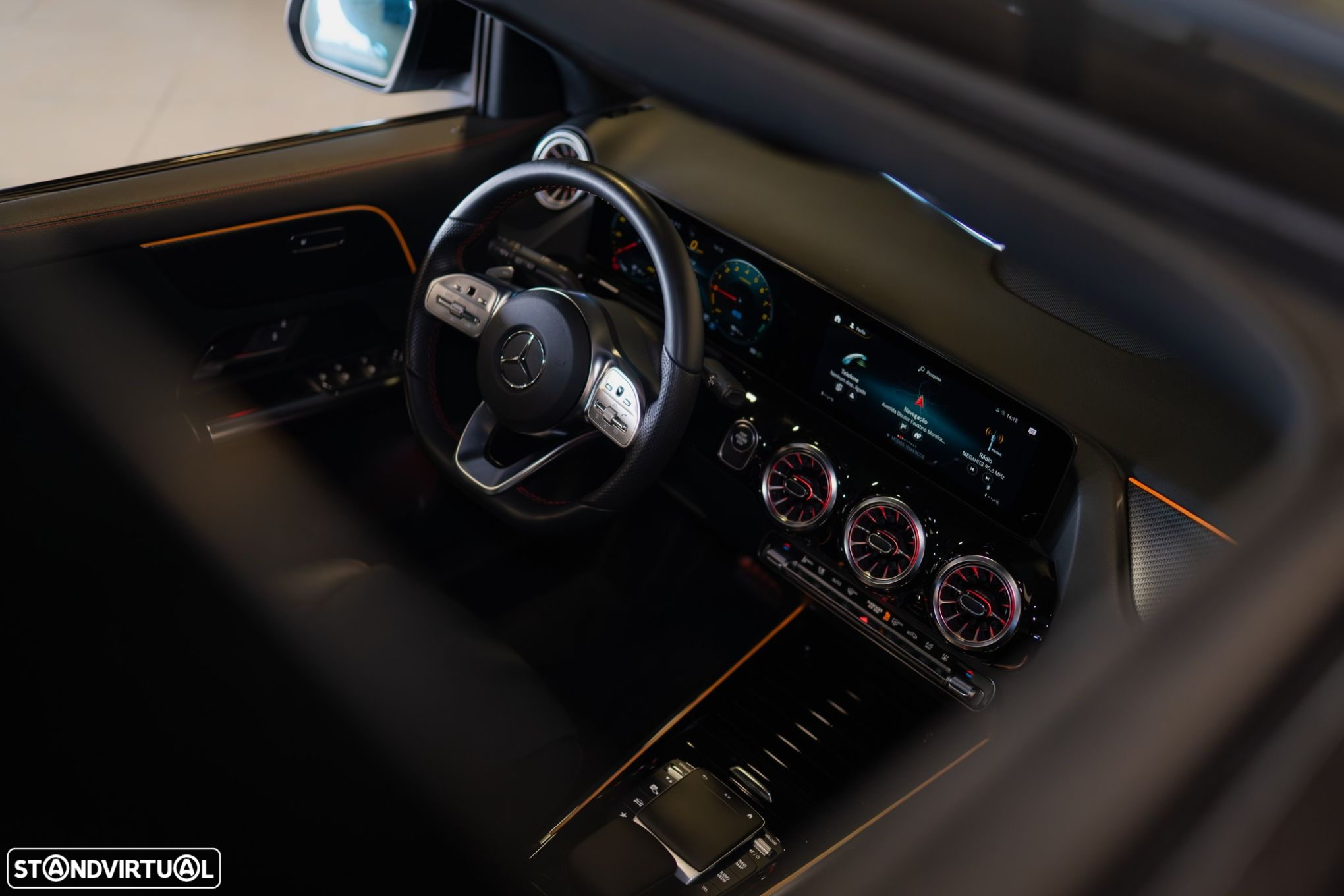 Mercedes-Benz GLA 250 e AMG Line - 25
