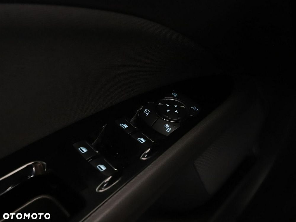 Ford Mondeo 2.0 EcoBlue Titanium - 36