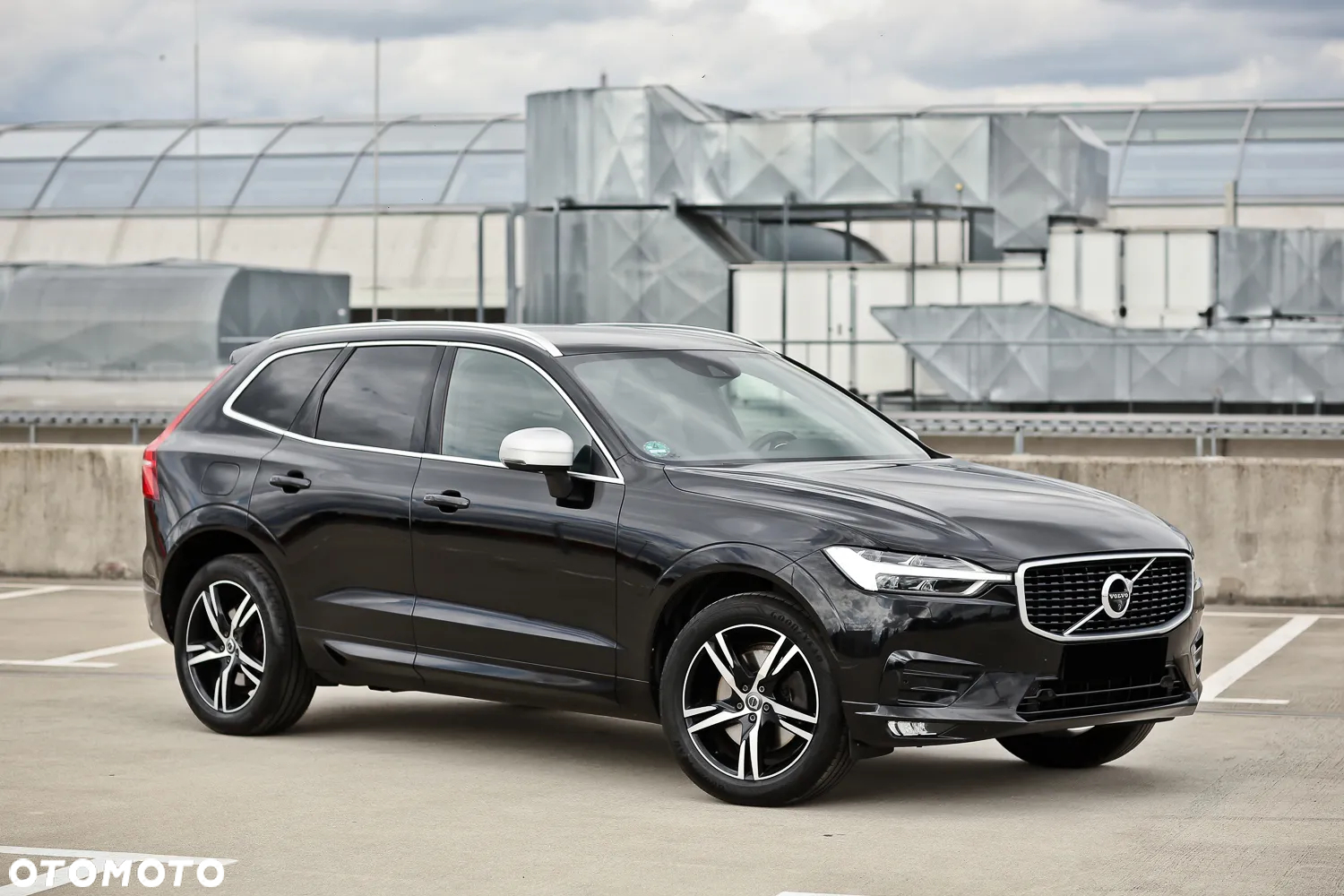 Volvo XC 60 D4 SCR AWD R-Design - 4