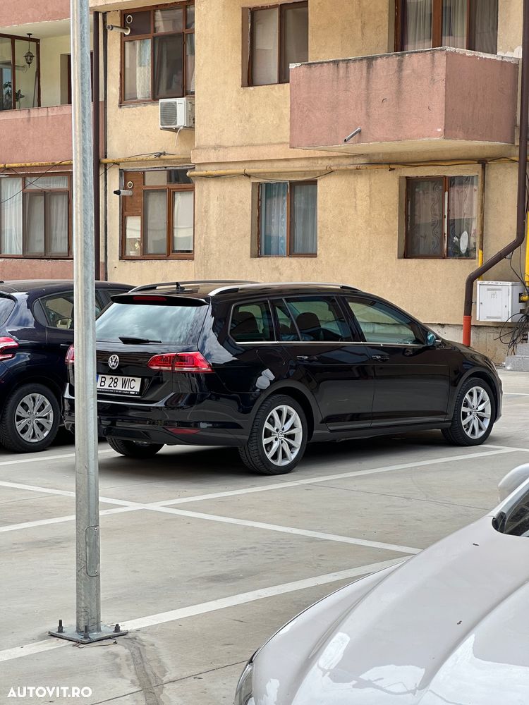 Volkswagen Golf 1.6 TDI DPF Highline - 14