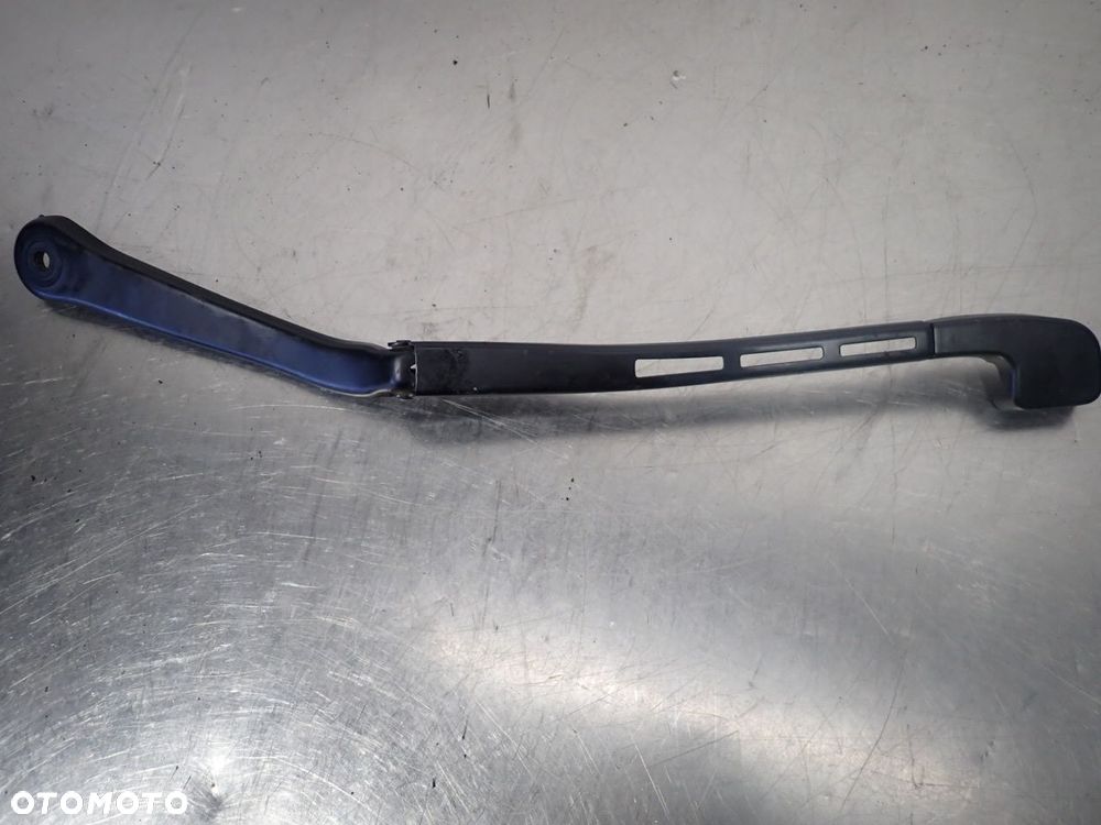 RAMIĘ WYCIERACZKI PRZÓD PRAWE BMW E91 - 5