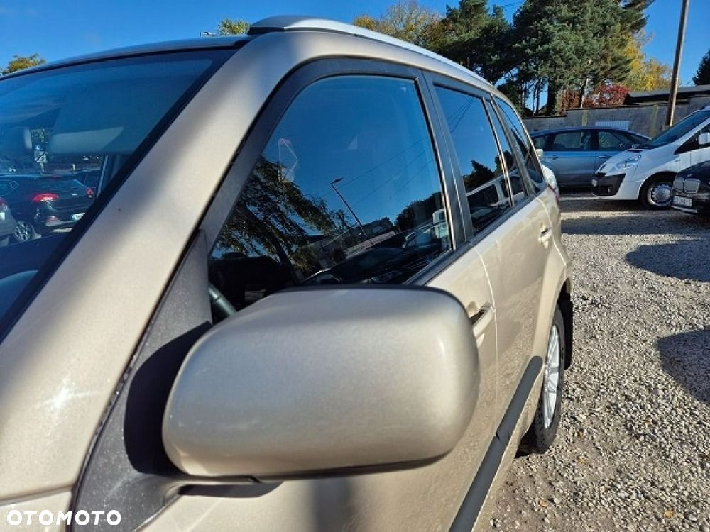 Suzuki Grand Vitara - 11