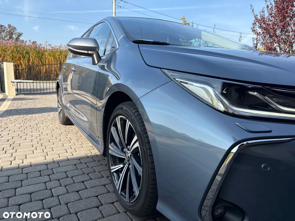 Toyota Corolla 1.8 Hybrid Comfort - 8