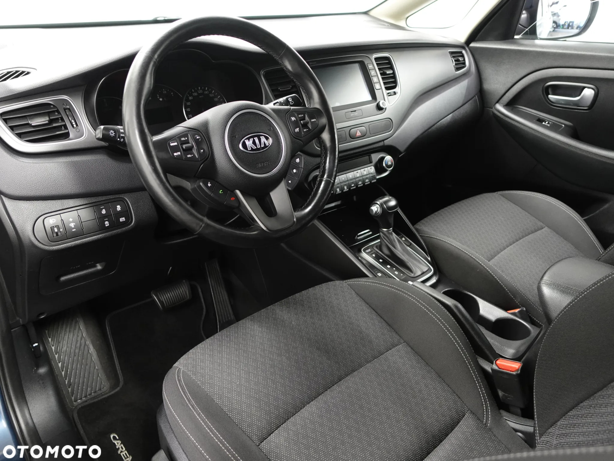 Kia Carens 1.7 CRDi 141 ISG Vision - 19