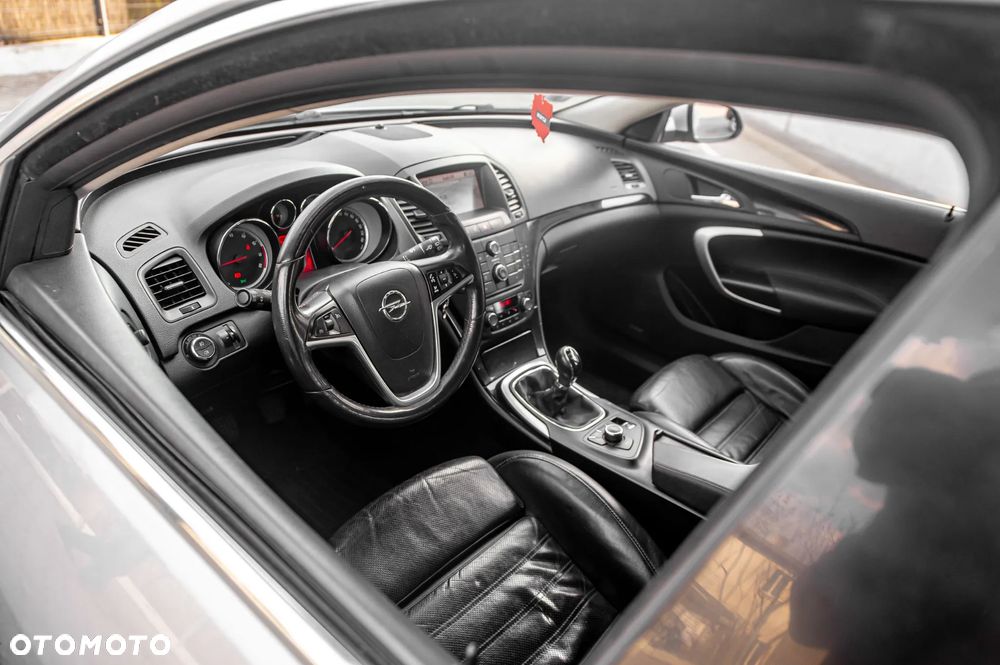 Opel Insignia - 17