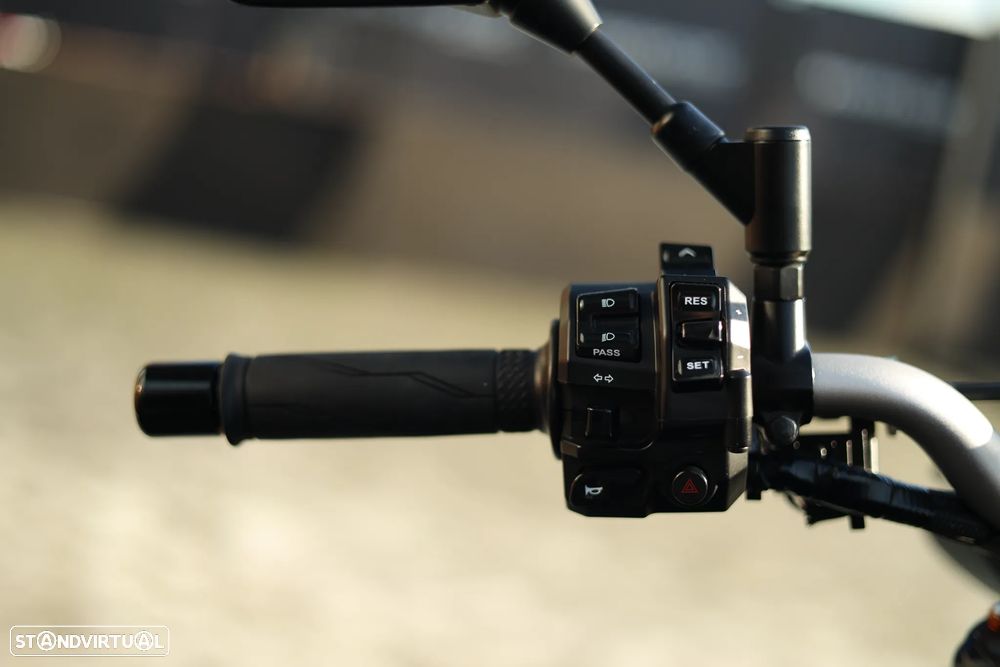 Yamaha MT-10 Akrapovic - 11