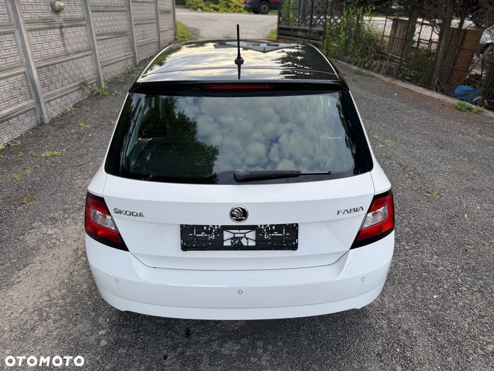 Skoda Fabia 1.0 TSI Style Color - 25