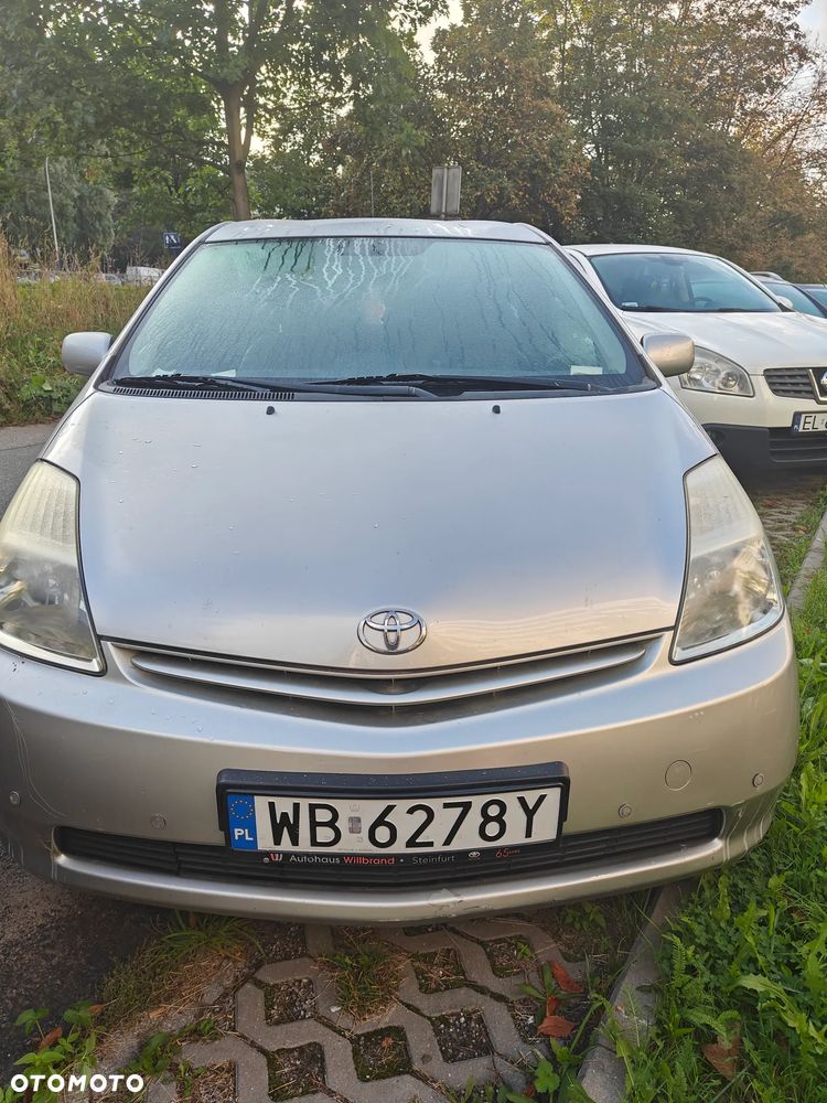 Toyota Prius - 3