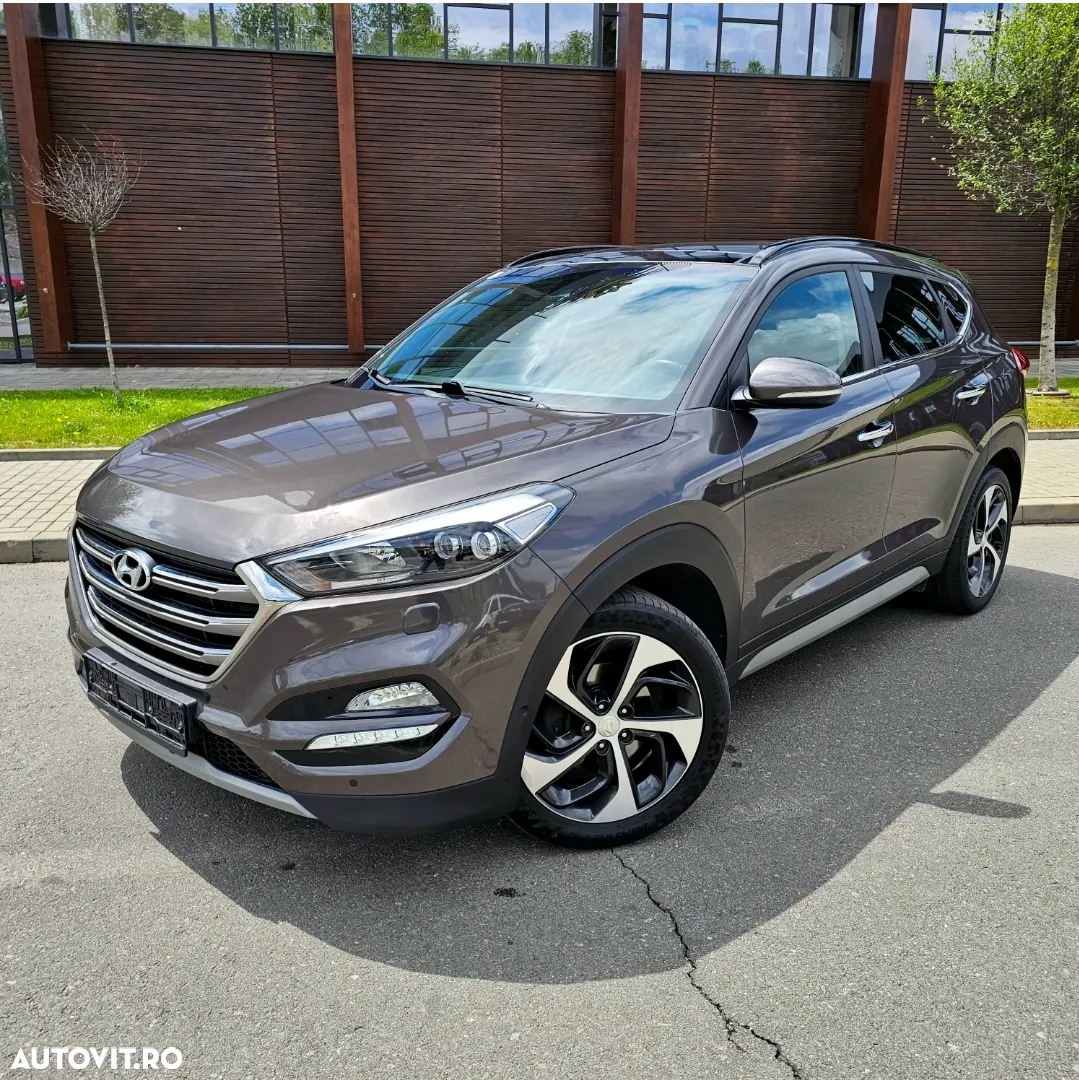Hyundai Tucson 2.0 CRDI 4WD 8AT Luxury - 3