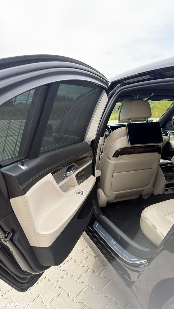 BMW Seria 7 740Ld xDrive - 15