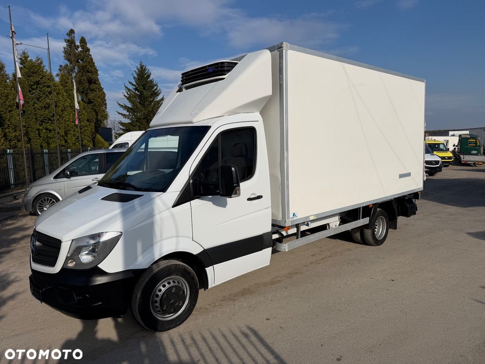 Mercedes-Benz Sprinter 516 CDI Chlodnia Winda Xarios 350 12/230v - 1