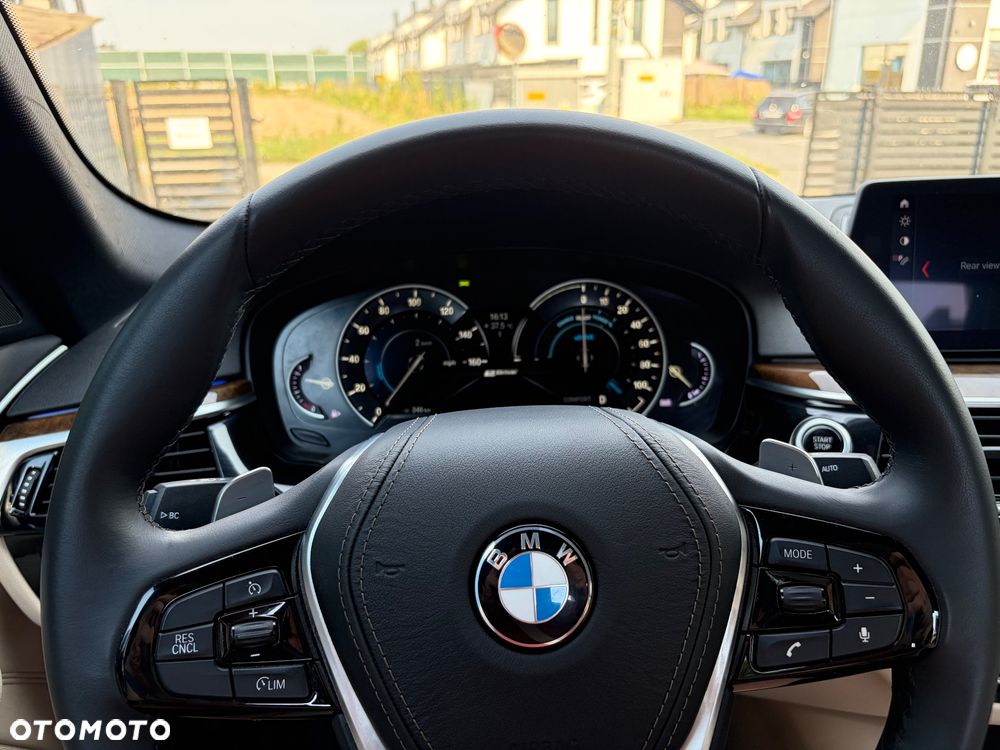 BMW Seria 5 530e iPerformance - 11