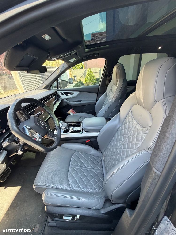 Audi Q7 55 TFSI quattro Tiptronic MHEV S Line - 11