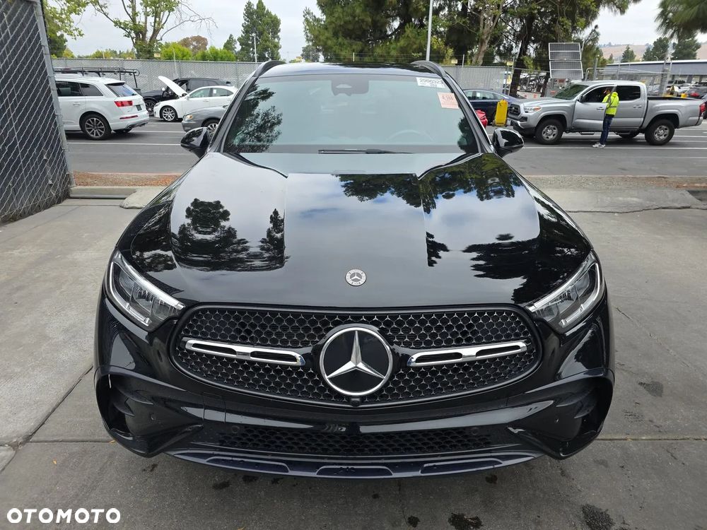 Mercedes-Benz GLC 300 4Matic 9G-TRONIC Edition AMG Line - 2