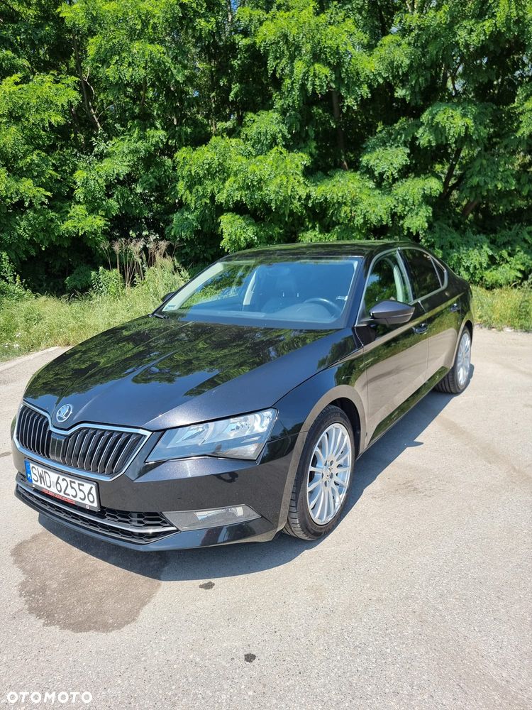 Skoda Superb 2.0 TDI Ambition DSG - 1