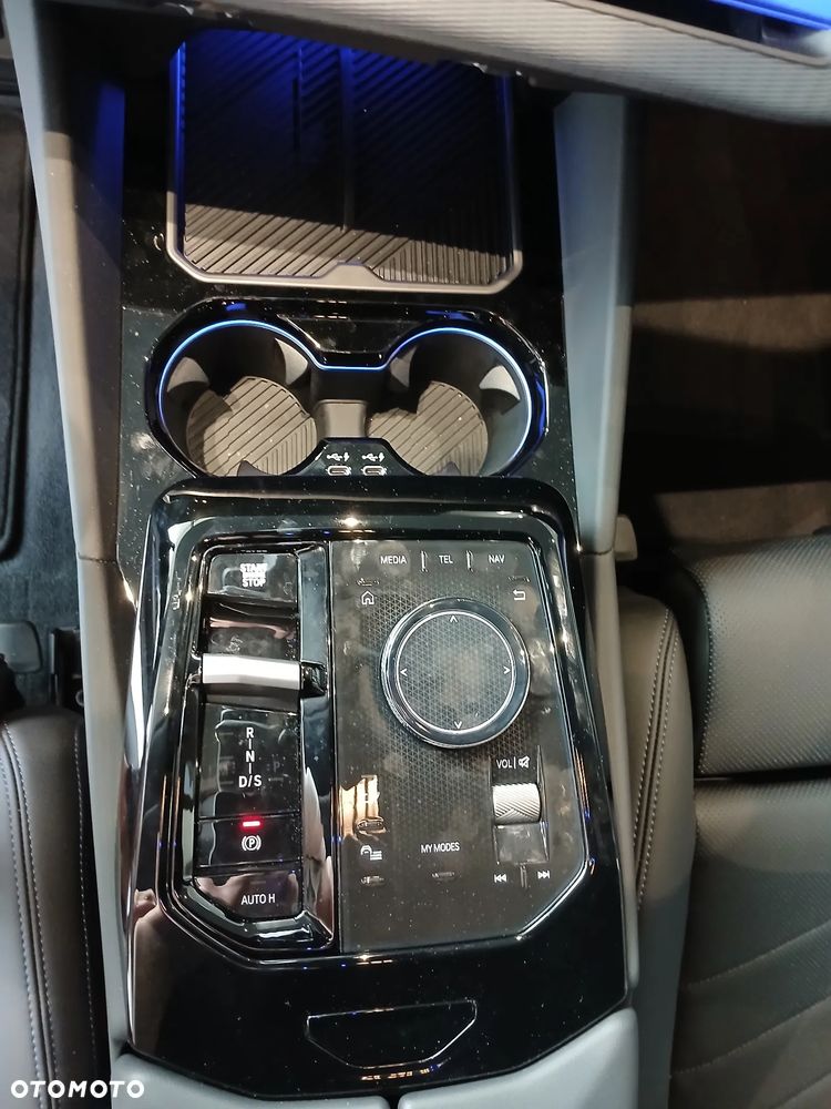 BMW Seria 5 520d mHEV - 26