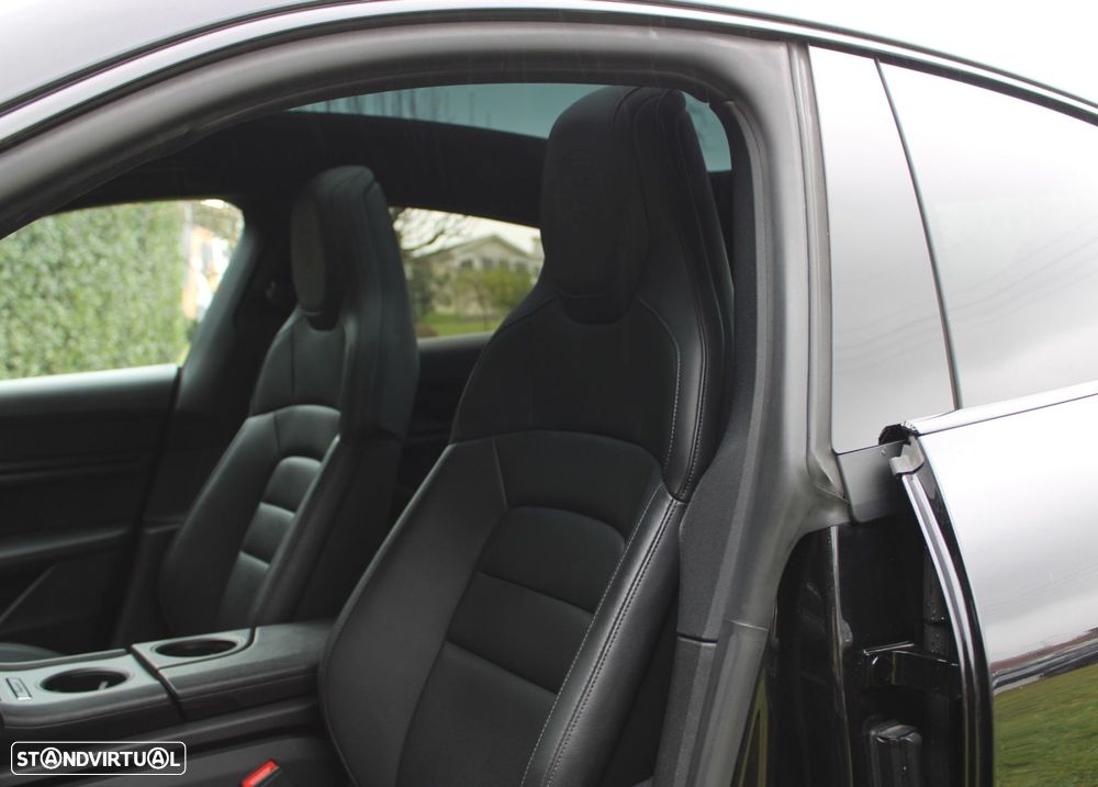 Porsche Taycan 4S - 8