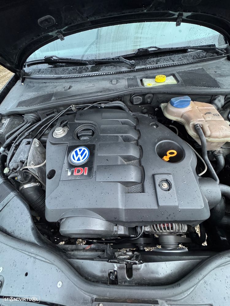 VW Passat Variant 1.9 TDi Trendline - 12