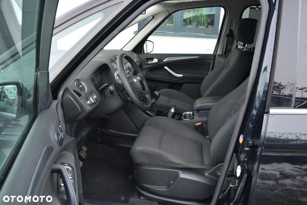 Ford Galaxy 2.0 FF Titanium - 27