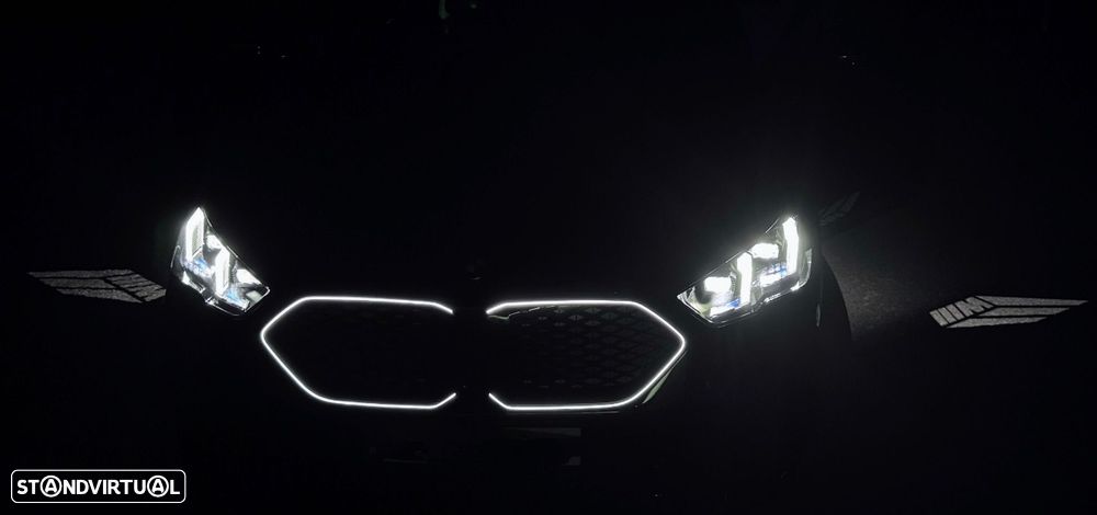 BMW iX2 eDrive20 Pack Desportivo M Pro - 26