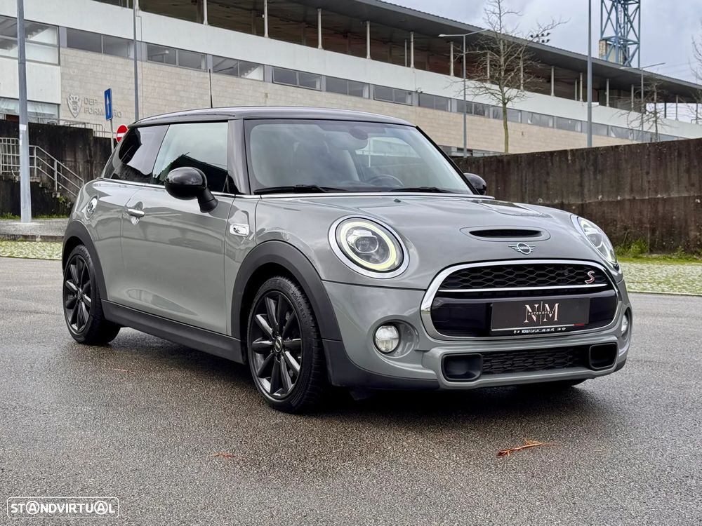 MINI 3 Portas Cooper SD Aut. - 17