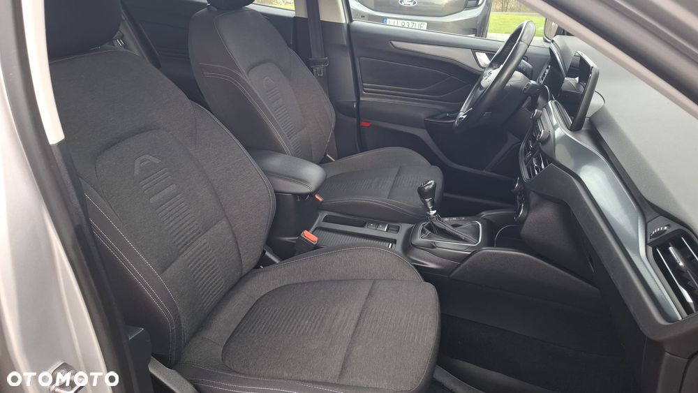 Ford Focus 1.0 EcoBoost Active Business - 14