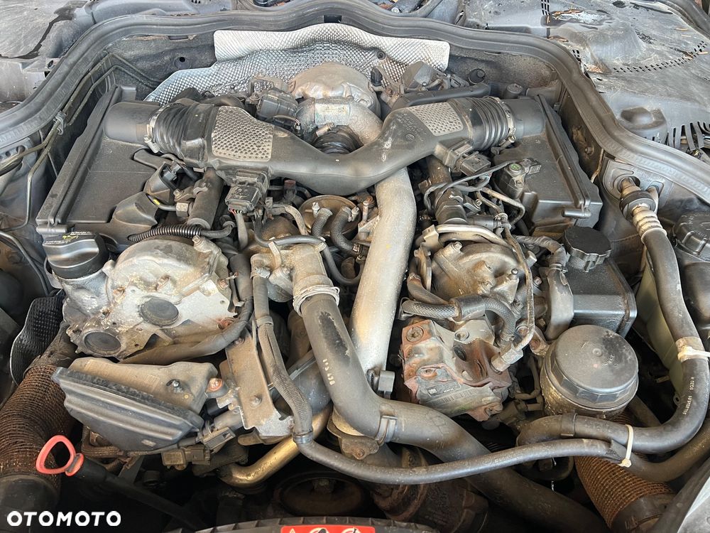 Goły słupek Silnik 3.0cdi v6 224km od Mercedesa w211 przebieg 378tys.km - 3