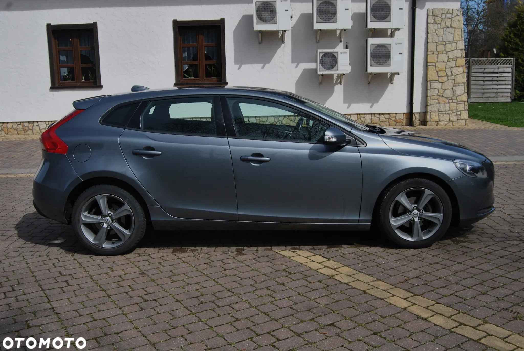 Volvo V40 D2 Summum - 15