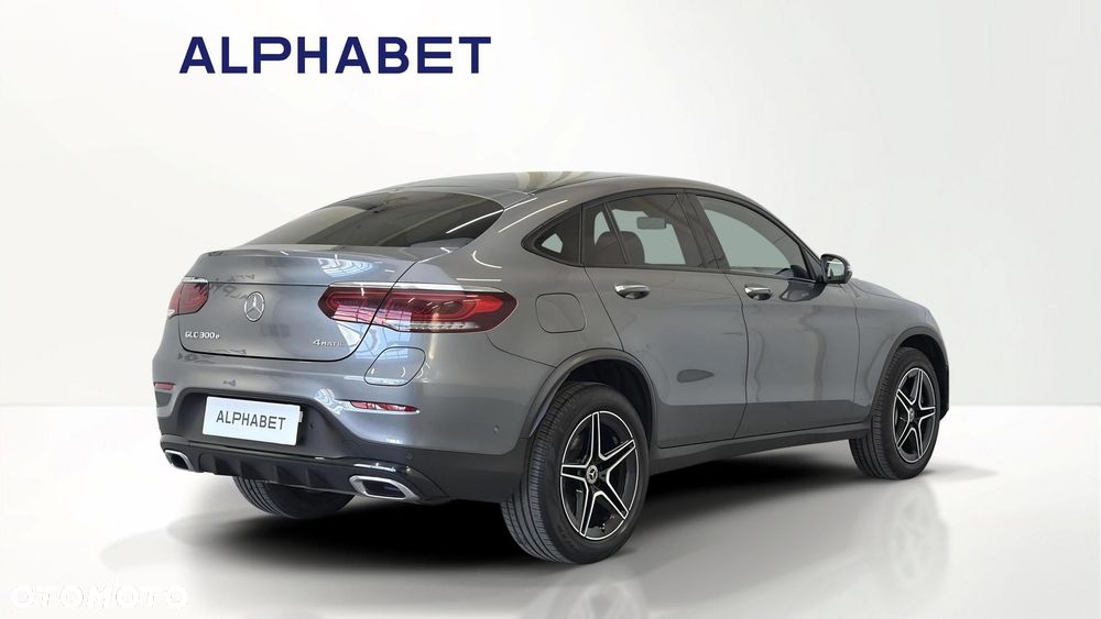 Mercedes-Benz GLC 300 e 4-Matic - 9