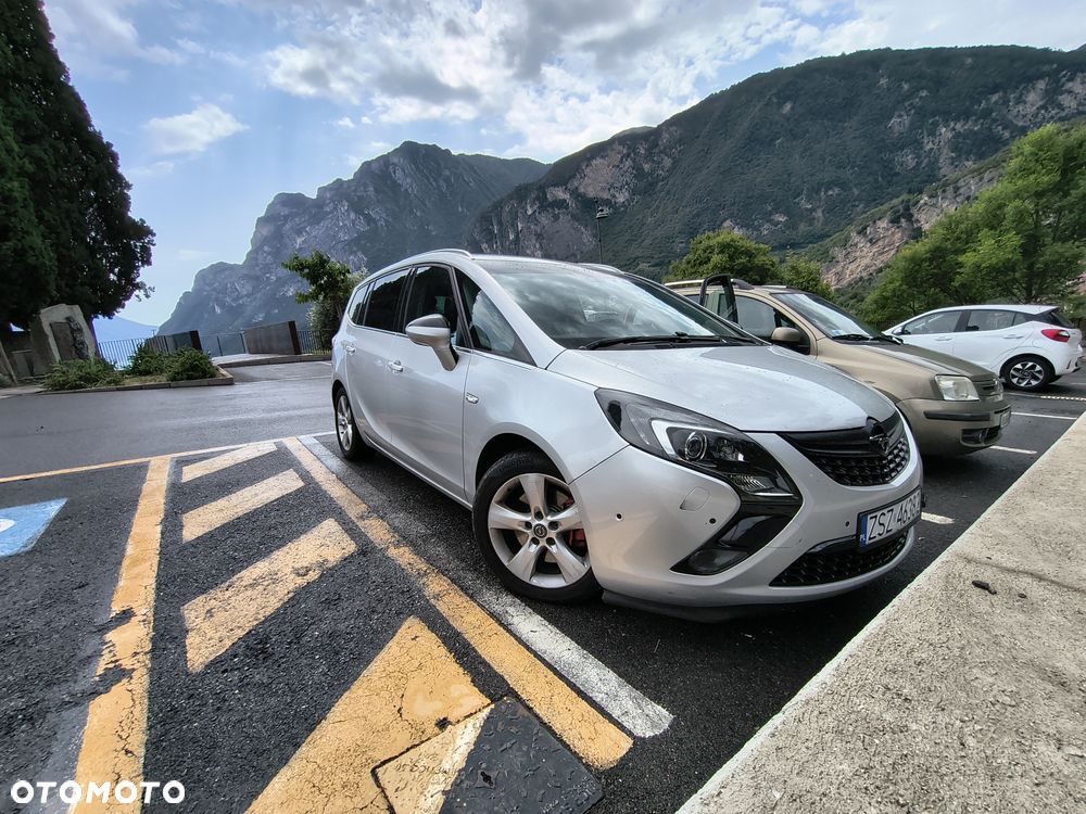 Opel Zafira - 2