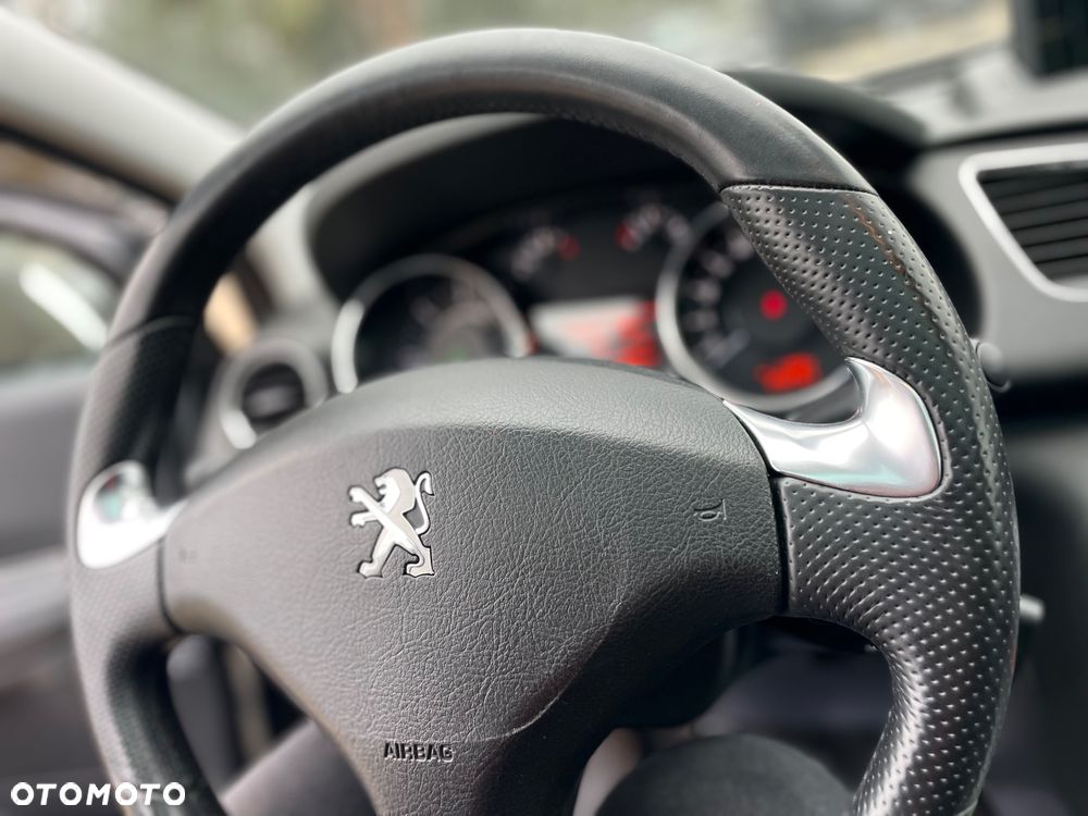 Peugeot 3008 HDi 150 Allure - 17