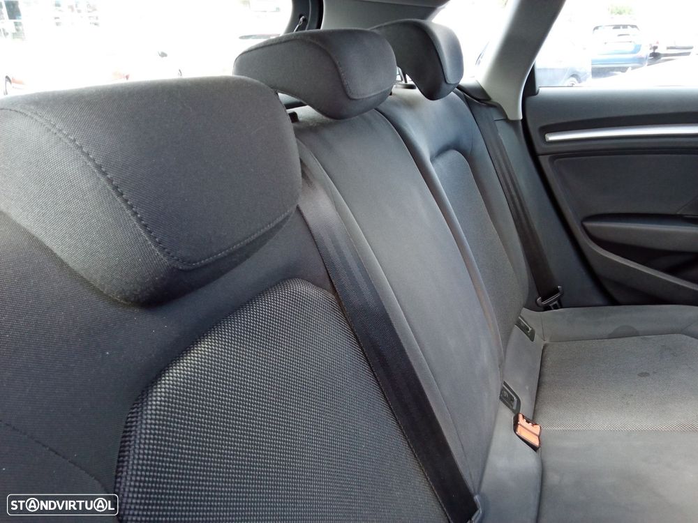 Audi A3 Sportback 1.6 TDI Design - 24