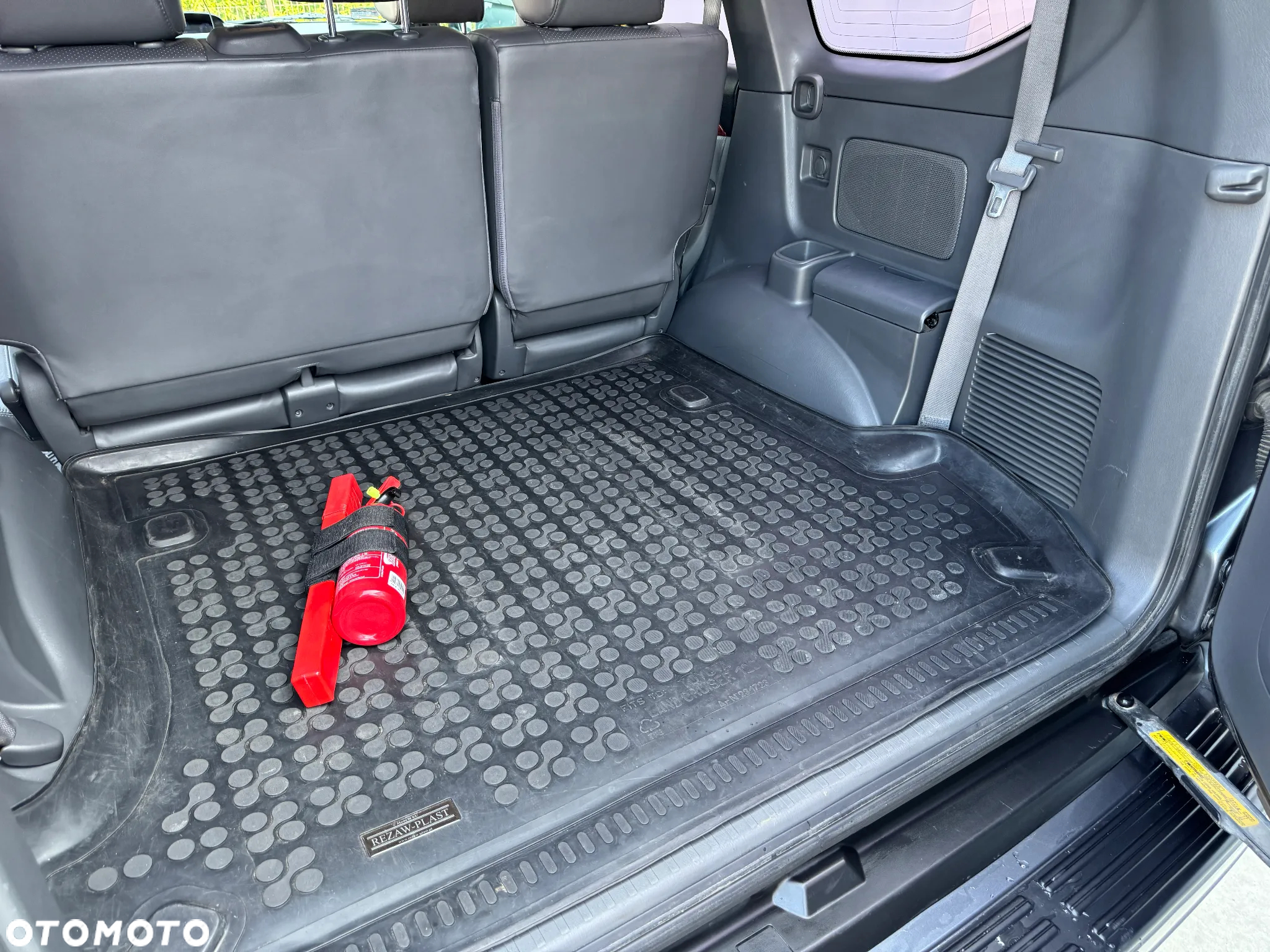 Toyota Land Cruiser 3.0 D Sol Navi Platinium - 28