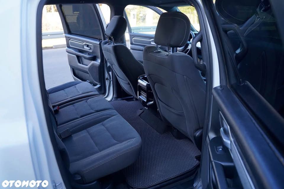 RAM 1500 5.7 Crew Cab Bighorn - 14