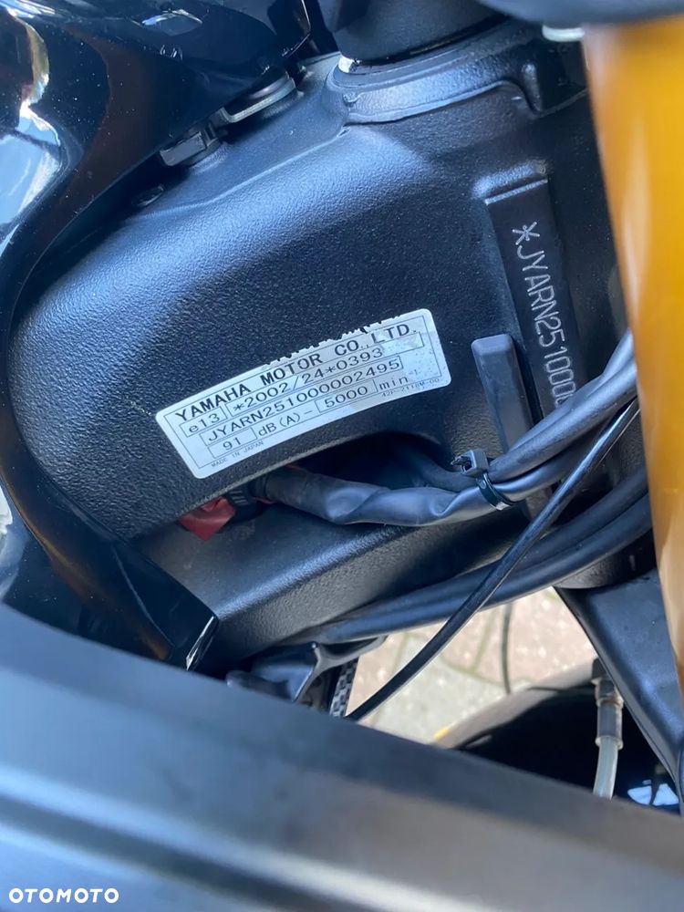 Yamaha FZ8 - 4