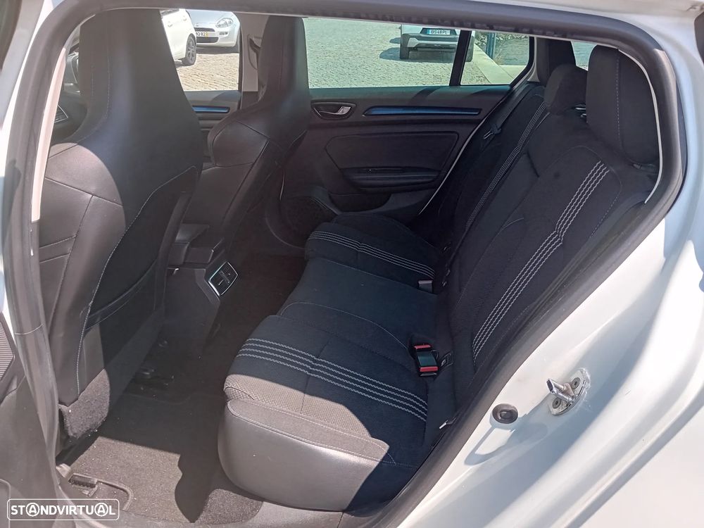 Renault Mégane Sport Tourer 1.5 dCi GT Line J18 - 16