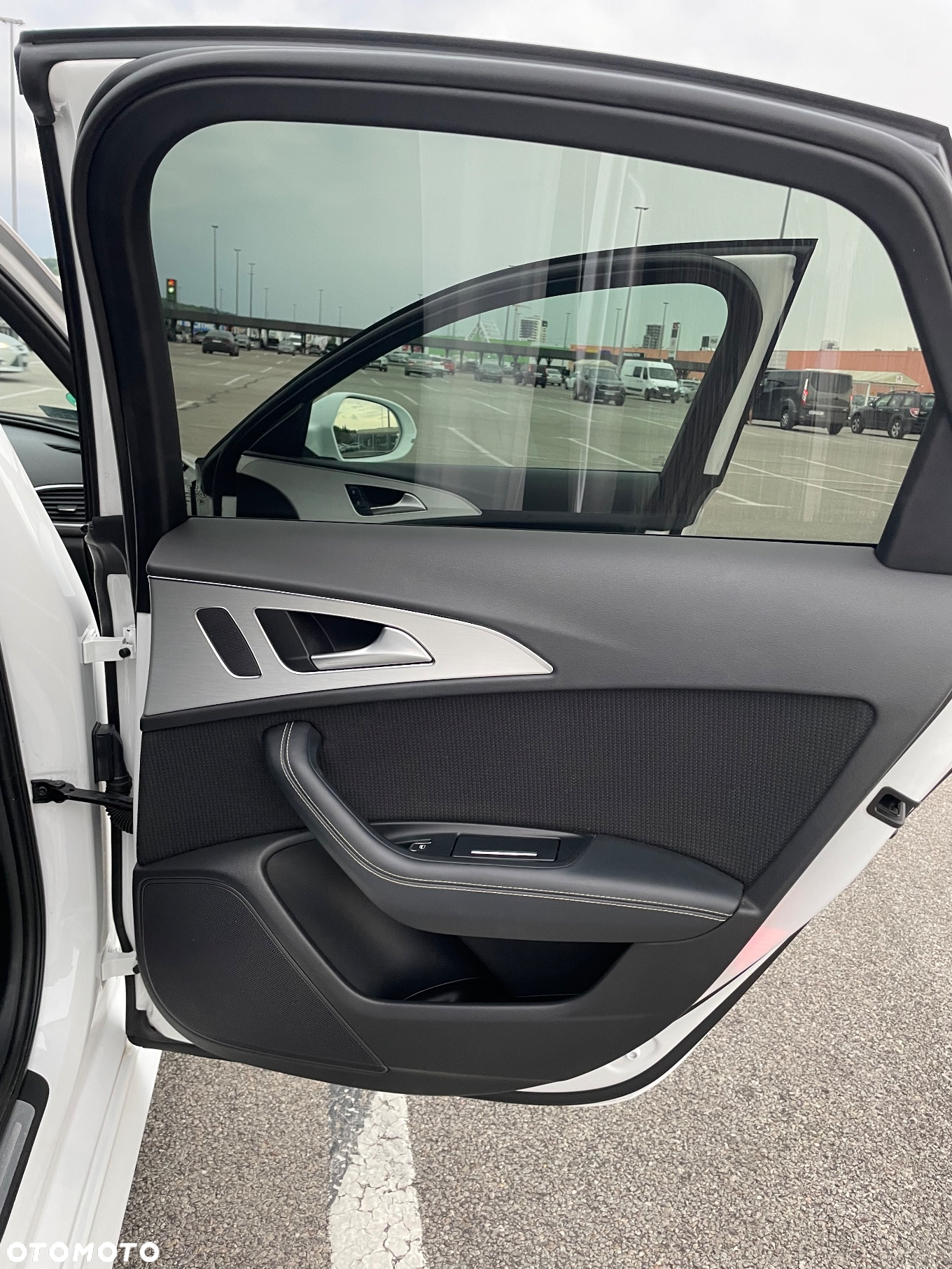 Audi A6 2.0 TDI ultra S tronic - 23