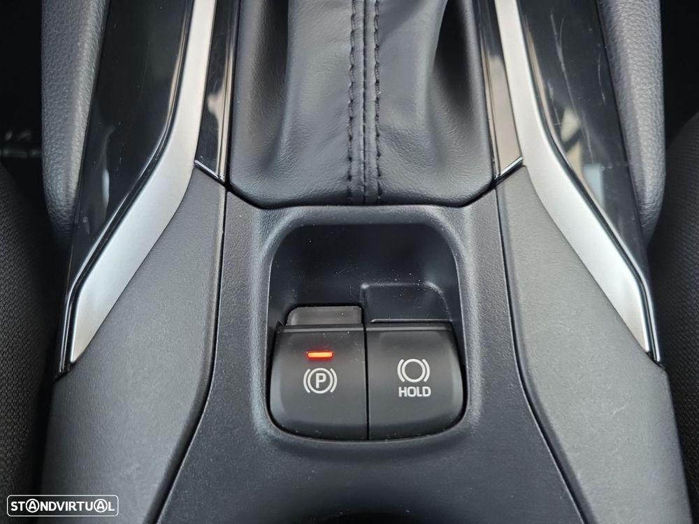 Toyota Corolla Cross 1.8 Hybrid Exclusive - 24