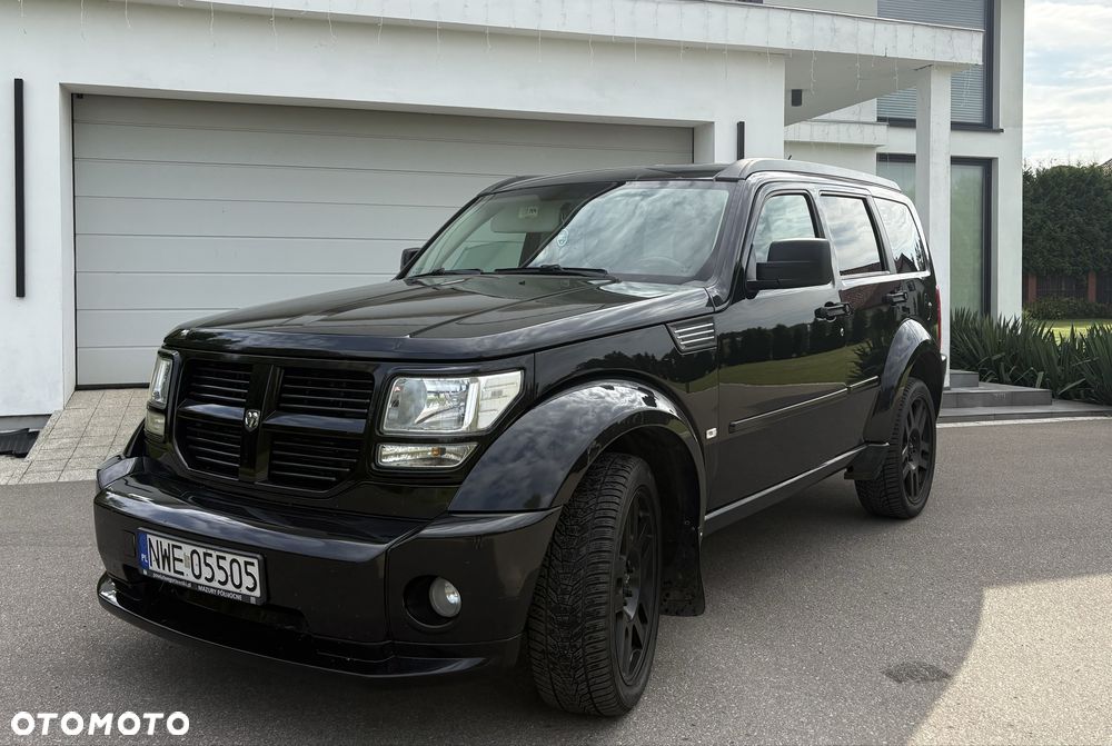 Dodge Nitro - 1