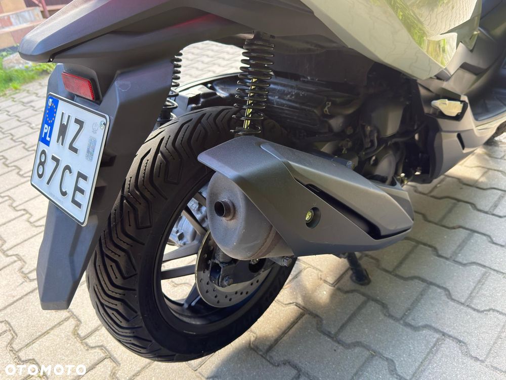 Honda NSS - 13