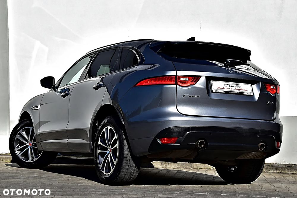 Jaguar F-Pace 2.0 i4P AWD R-Sport - 4