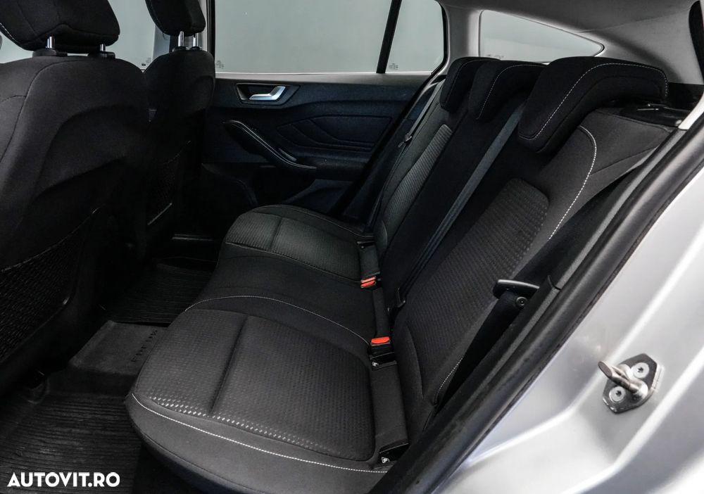 Ford Focus 1.5 EcoBlue Start-Stopp-System Aut. TITANIUM STYLE - 15