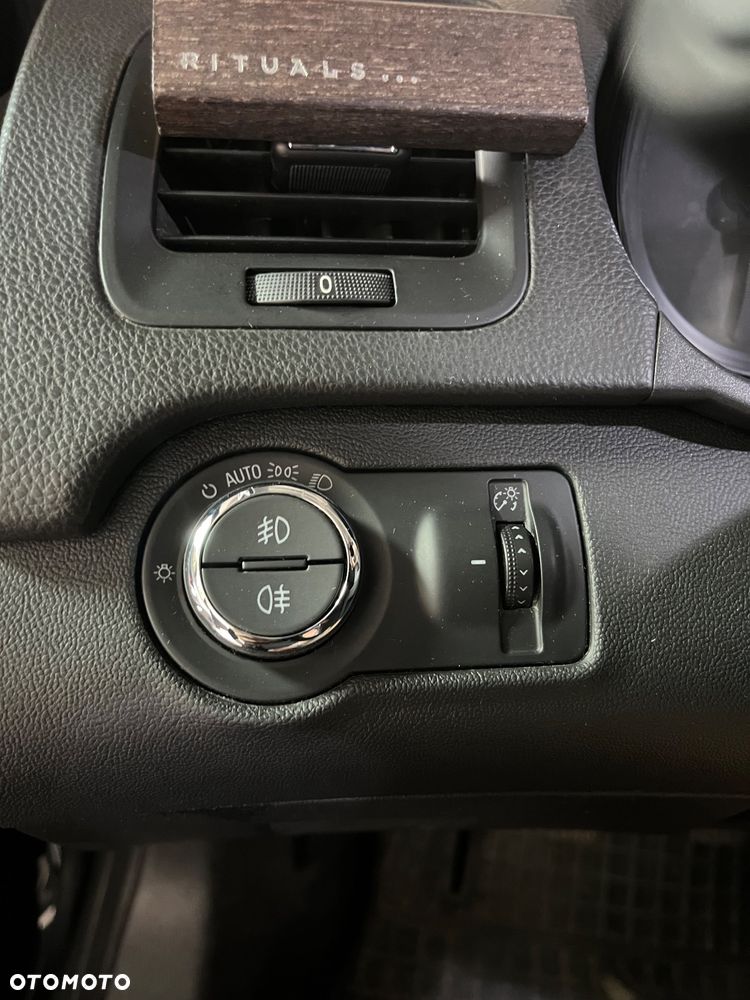 Opel Insignia 2.0 BiTurbo CDTI ecoFLEX Start/Stop Sport - 26