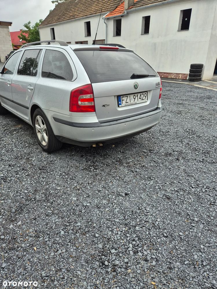 Skoda Octavia 2.0 TDI Elegance - 4
