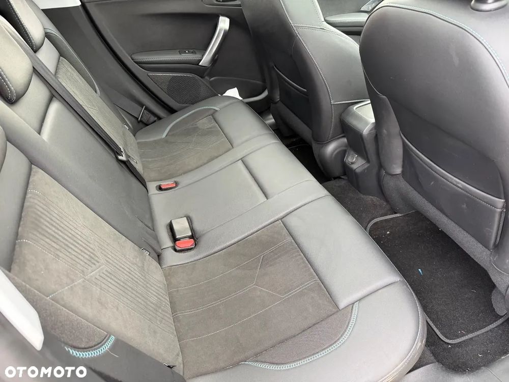 Peugeot 2008 PureTech 110 Stop&Start EAT6 Crossway - 13